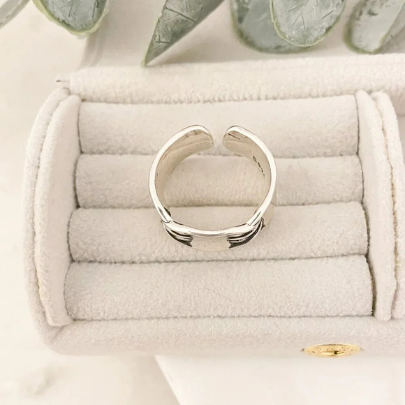 925 Sterling Silver Criss Cross Ring Geometric Ring Minimalist Ring Band - Picture 7 of 11